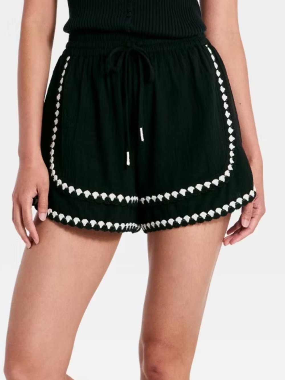 Women's Mid-Rise Craft Cotton Pull-On Shorts 3" - Universal Thread™ Black S